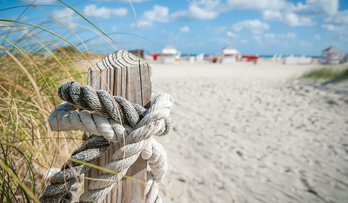 Barefoot Cabanas Sunset Beach Chair Umbrella Rentals